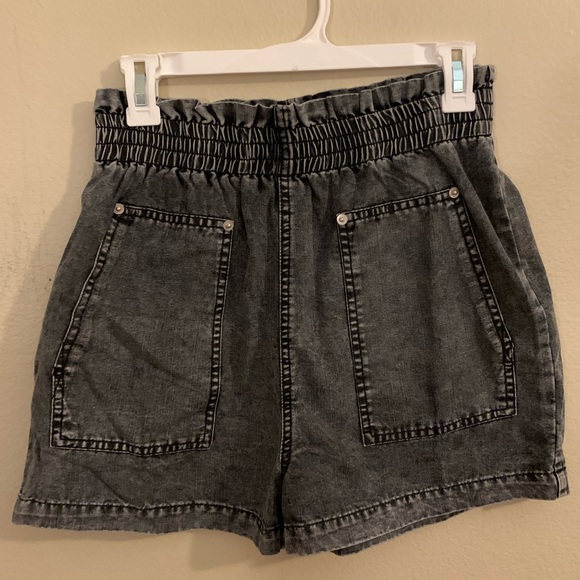 Brand new Vici Dolls Shorts - Picture 2 of 5